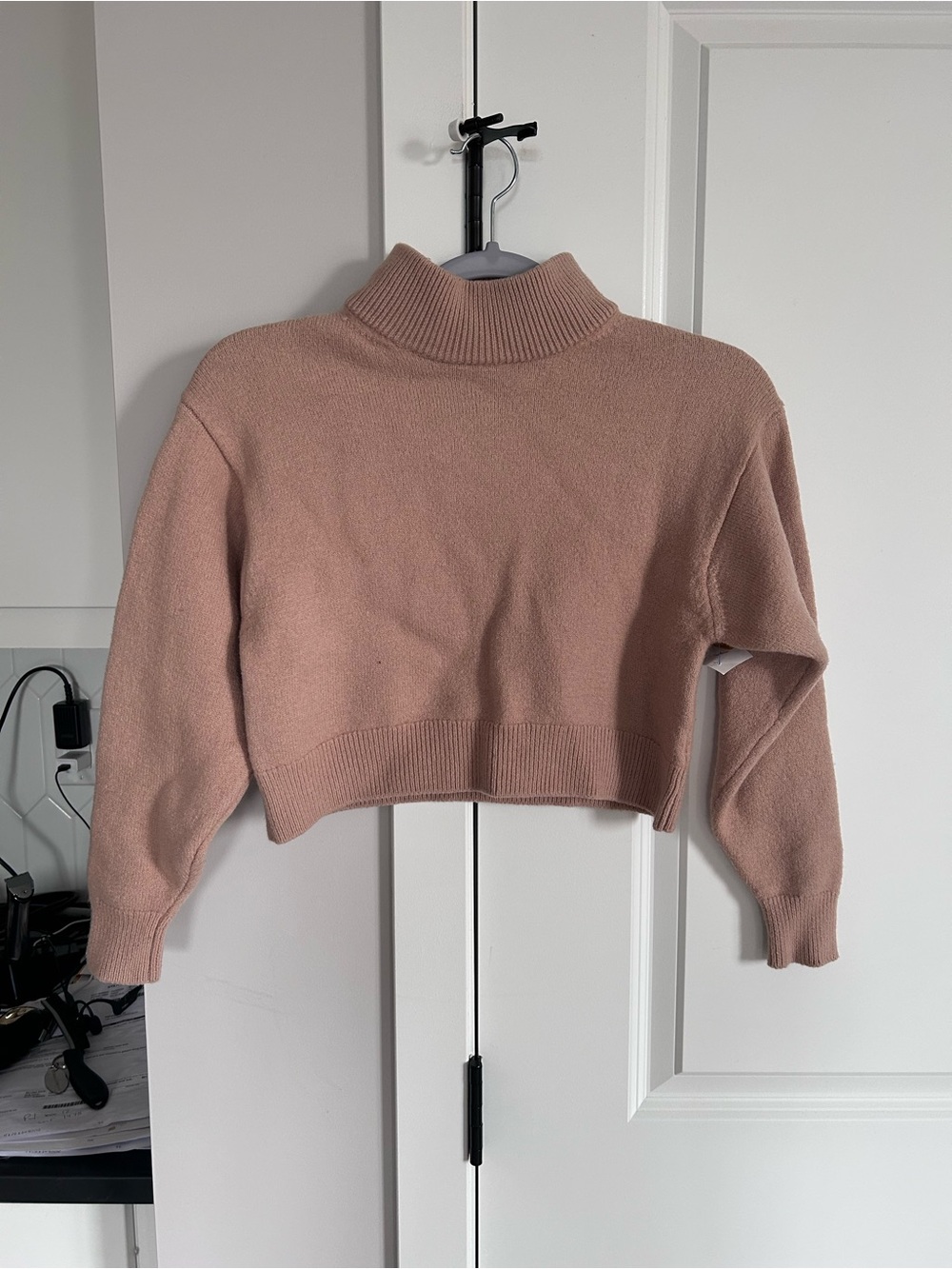 Wilfred Free 100% Merino Wool Dusty Pink Cropped Ribbed Sweater Cozy Layering